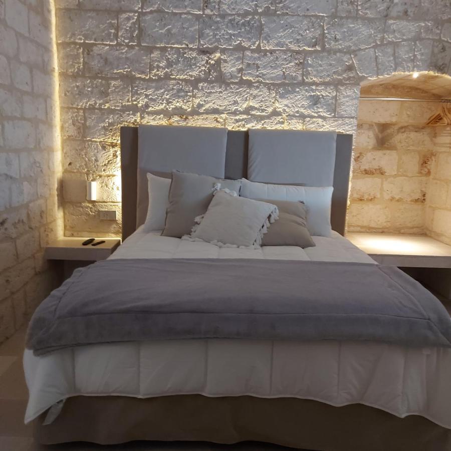 לינה וארוחת בוקר בארי Palazzo Momi מראה חיצוני תמונה
