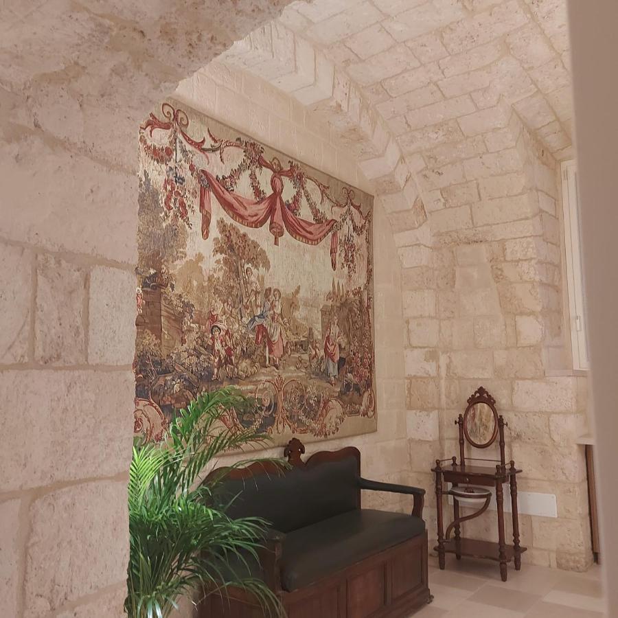 לינה וארוחת בוקר בארי Palazzo Momi מראה חיצוני תמונה