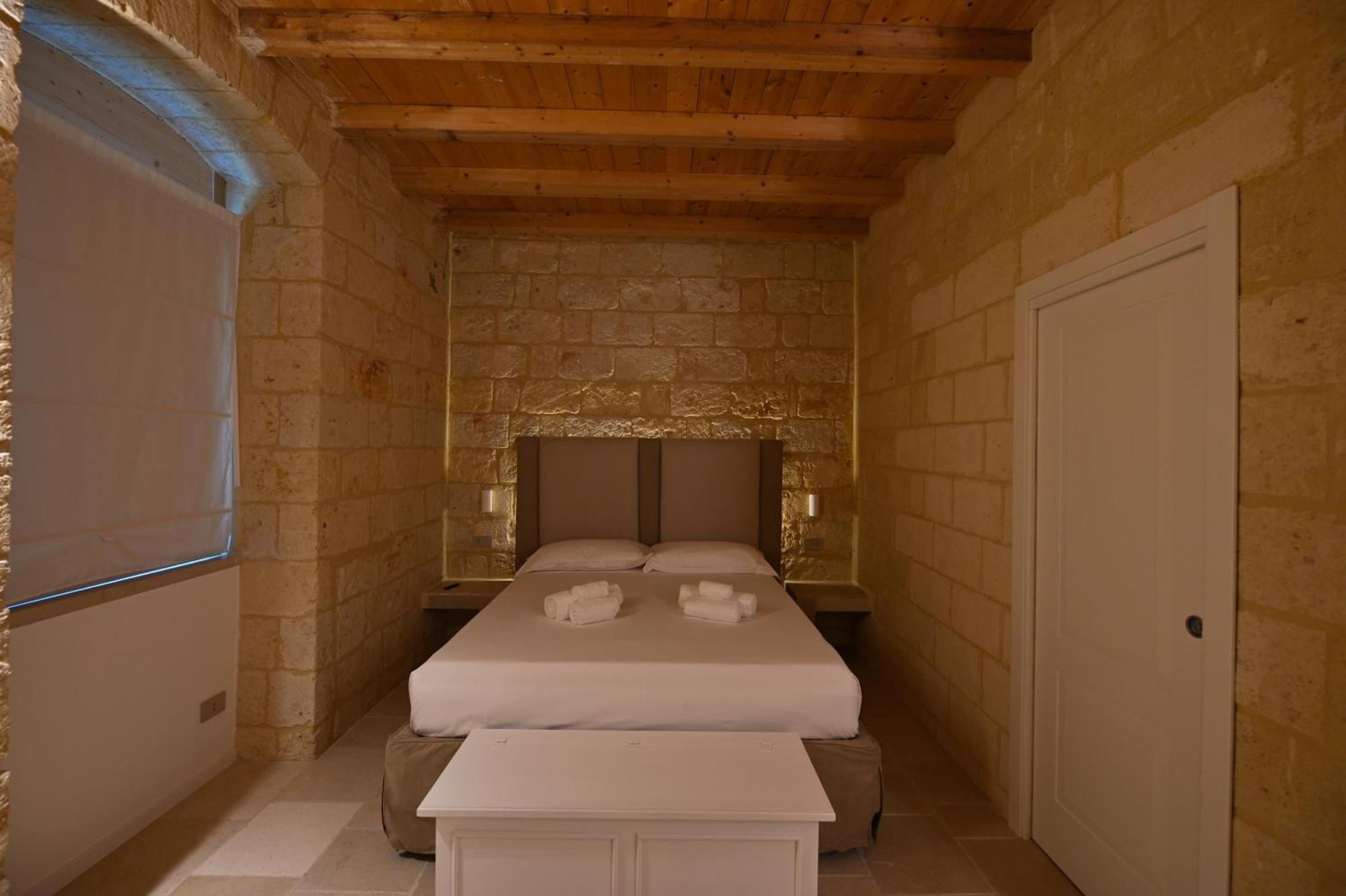 לינה וארוחת בוקר בארי Palazzo Momi מראה חיצוני תמונה