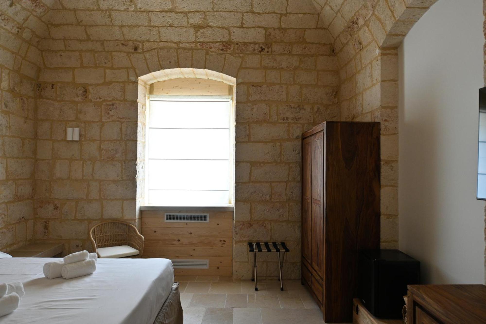 לינה וארוחת בוקר בארי Palazzo Momi מראה חיצוני תמונה